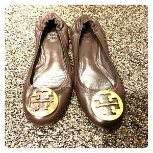 Chocolate brown Tory Burch flats